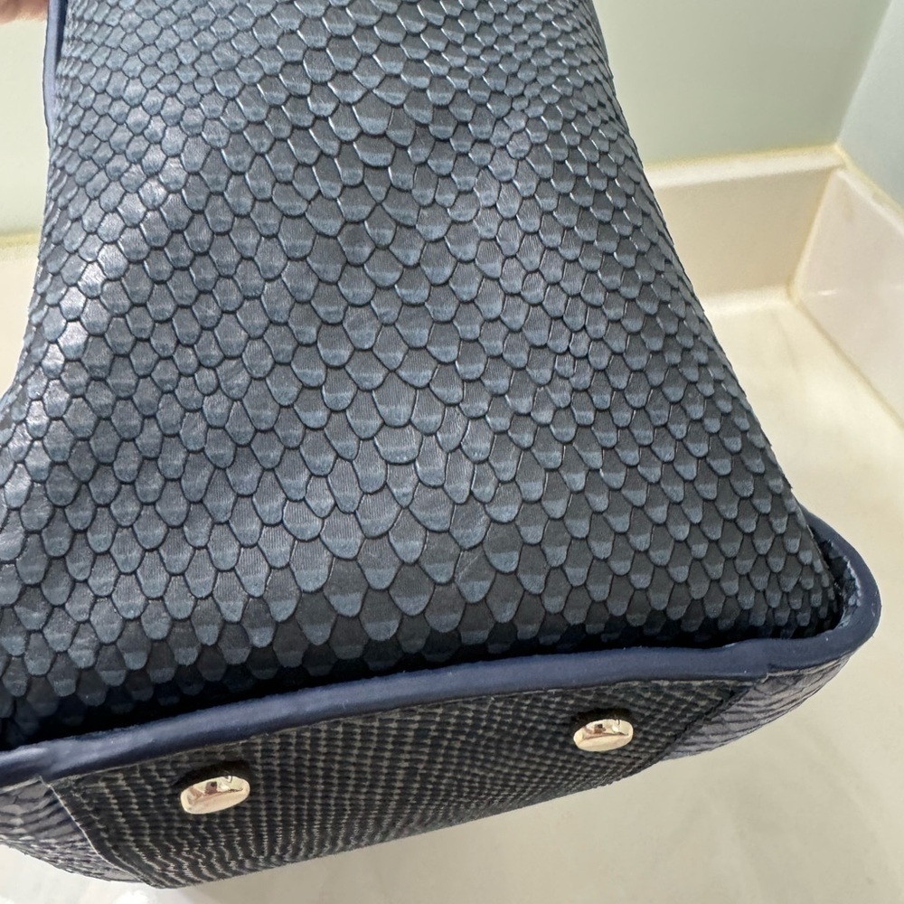 Like new Navy Kate Spade Tote with denim interior - Picture 5 of 7